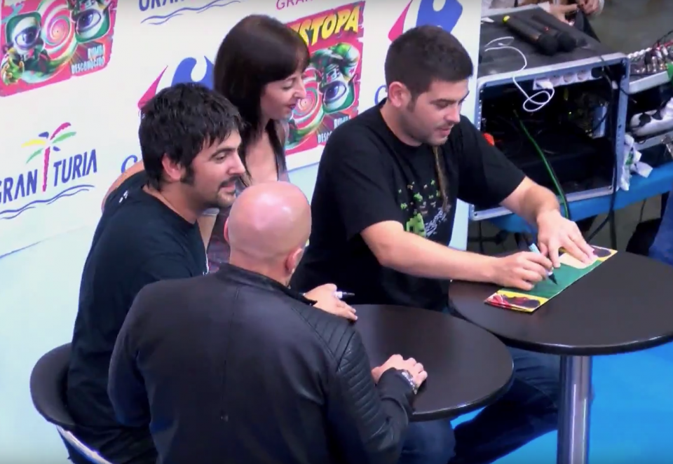 ESTOPA Firma de Discos